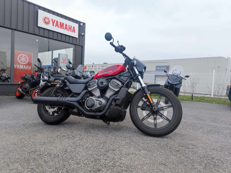 HARLEY-DAVIDSON SPORTSTER NIGHTSTER 975 4