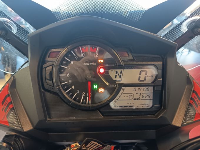 SUZUKI DL V-Strom 650 4