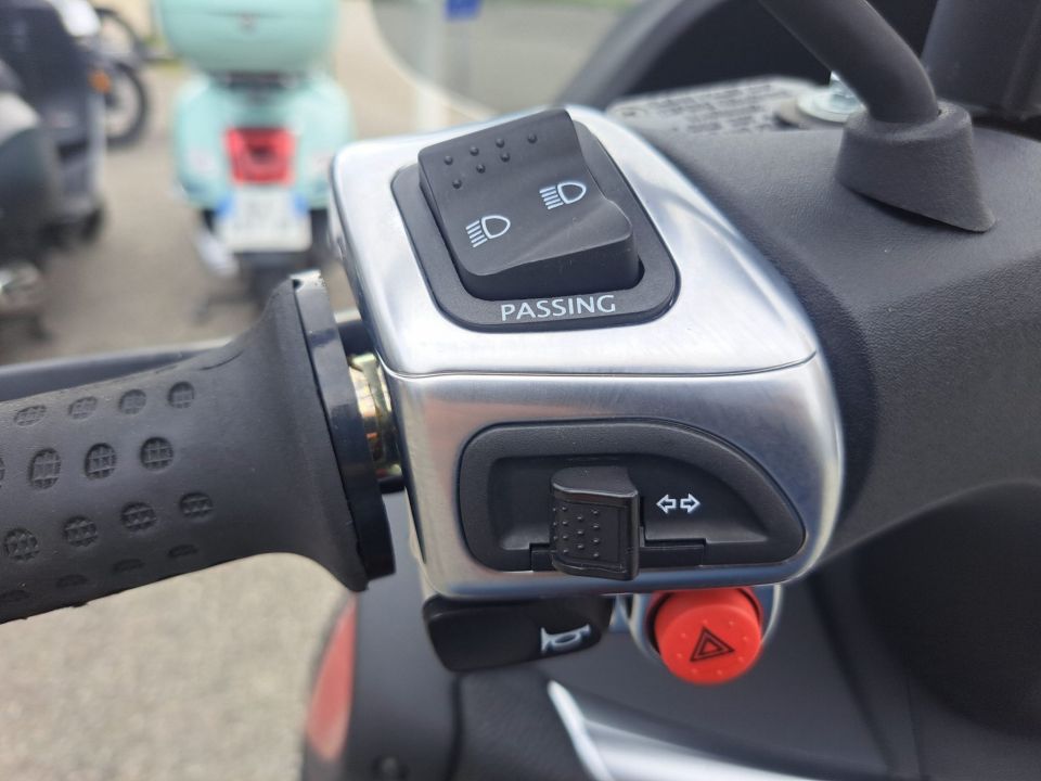 PIAGGIO MP3 500 ABS/ASR 4