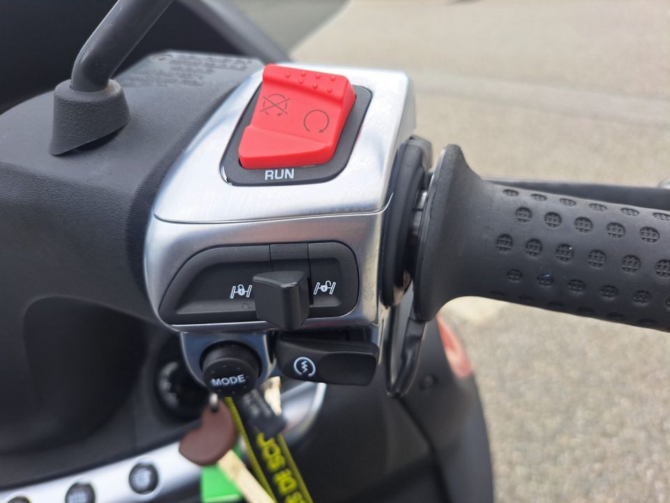 PIAGGIO MP3 500 ABS/ASR 4