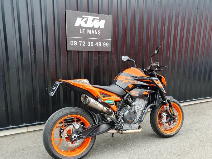 KTM 890 DUKE GP 4