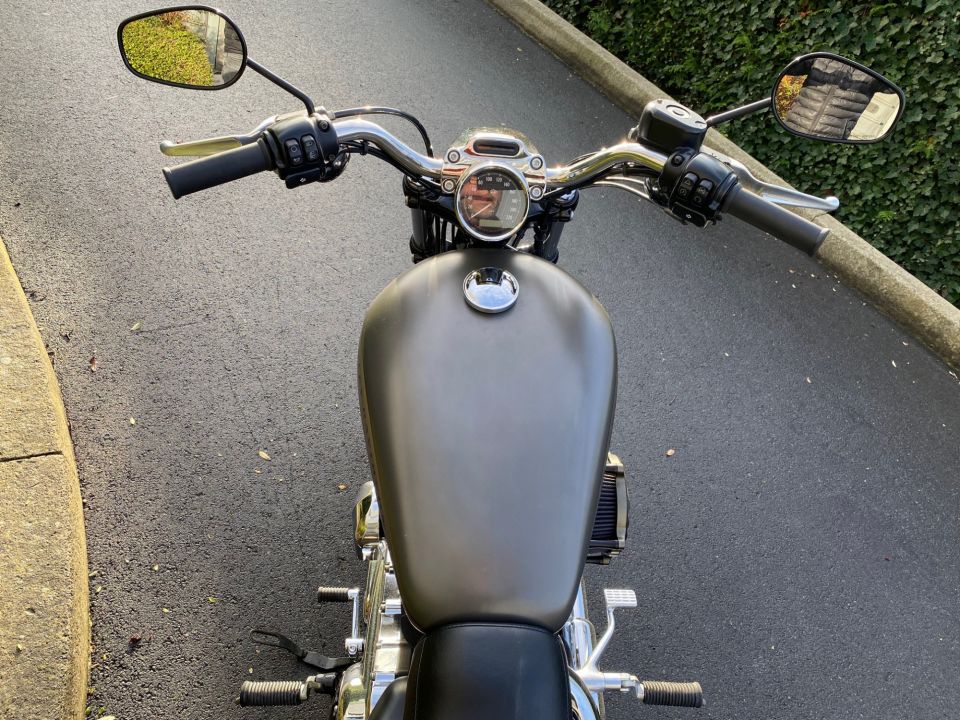 HARLEY-DAVIDSON SPORTSTER CUSTOM 1200 CA 4