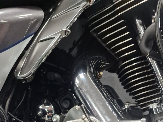 HARLEY-DAVIDSON TOURING ELECTRA GLIDE 1690 ULTRA LIMITED 4