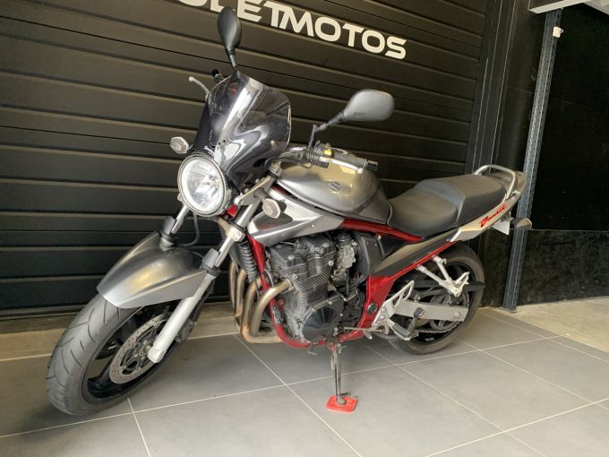 SUZUKI GSF 650 N BANDIT 4