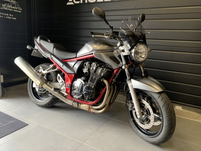 SUZUKI GSF 650 N BANDIT 4