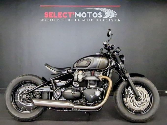 TRIUMPH Bonneville Bobber 17 4