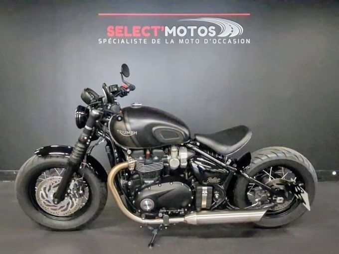 TRIUMPH Bonneville Bobber 17 4