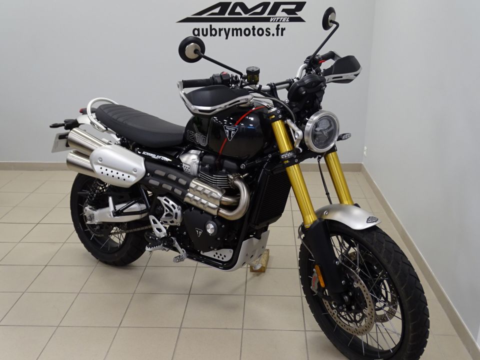 TRIUMPH SCRAMBLER 1200 XE 4