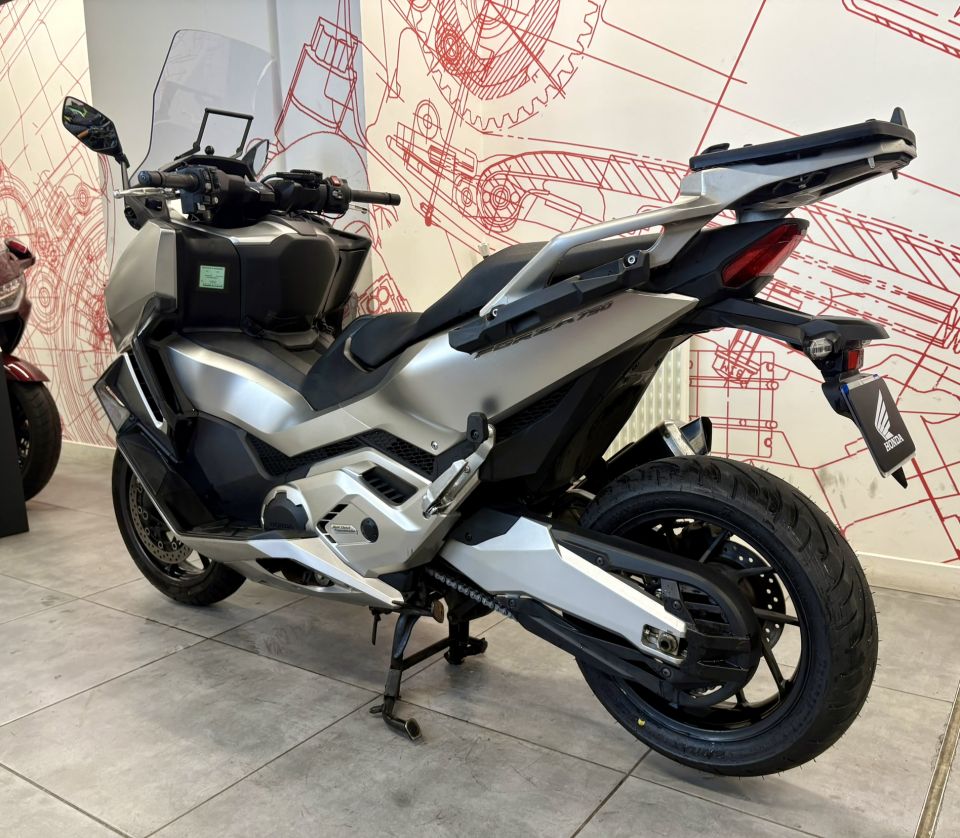 HONDA NSS FORZA 750 4