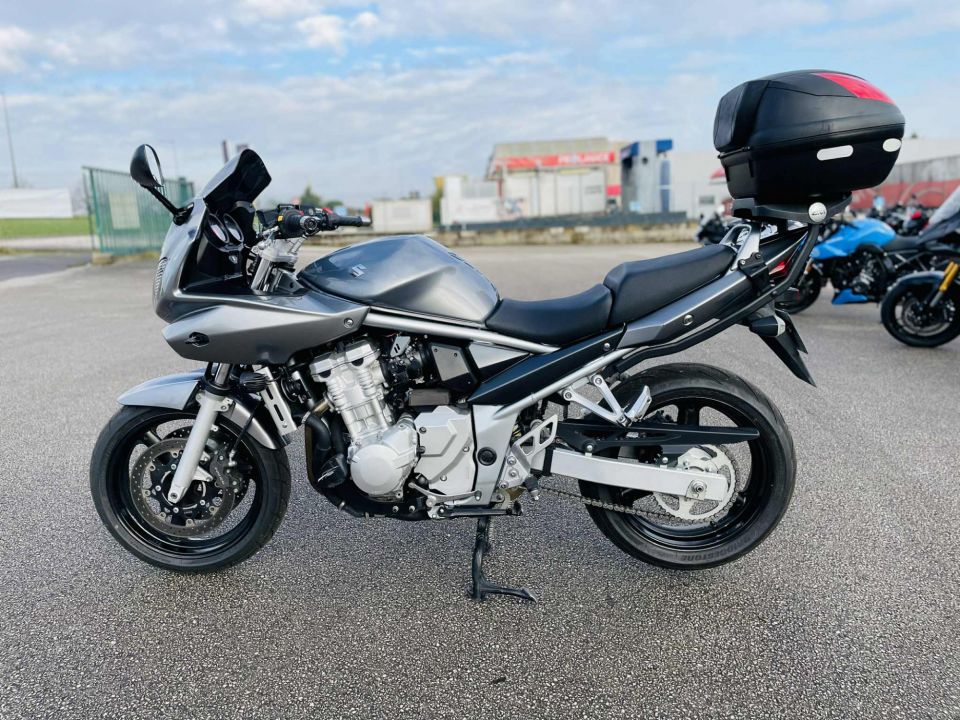 SUZUKI GSF 650 S BANDIT 4