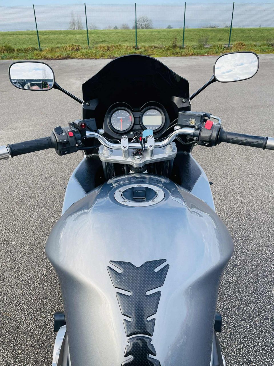 SUZUKI GSF 650 S BANDIT 4