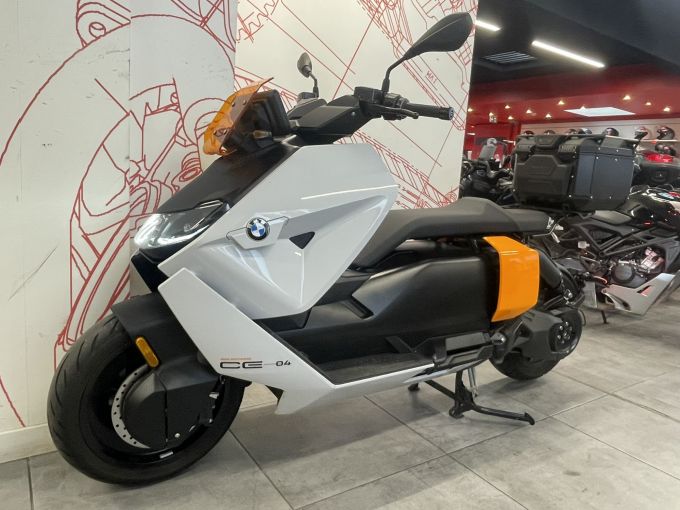 BMW CE 04 4