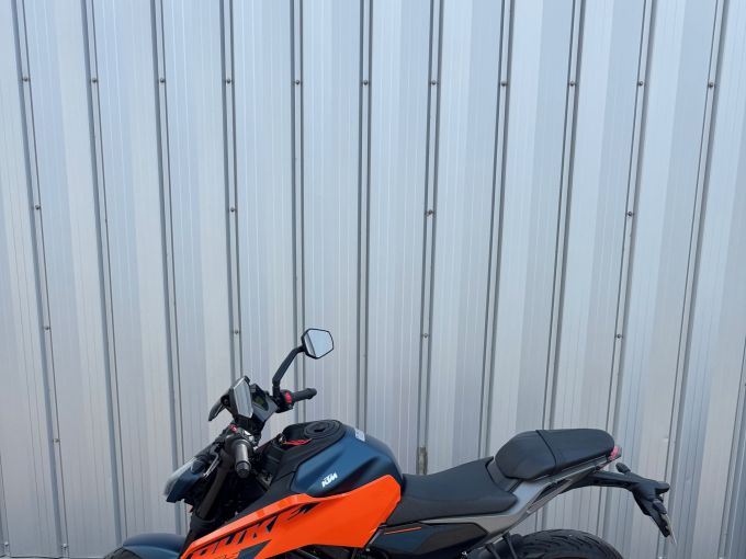 KTM 125 DUKE ABS 4