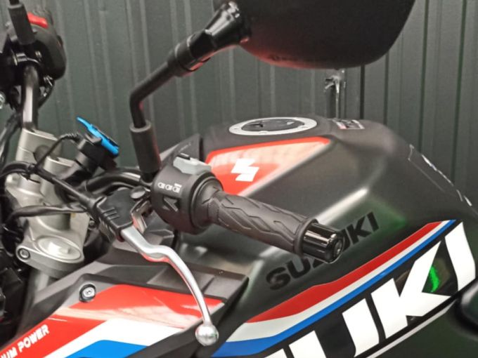SUZUKI GSX-S 950 A2 4