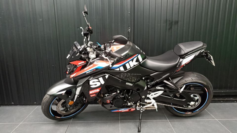 SUZUKI GSX-S 950 A2 4