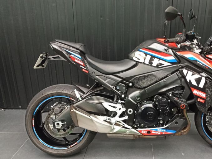 SUZUKI GSX-S 950 A2 4