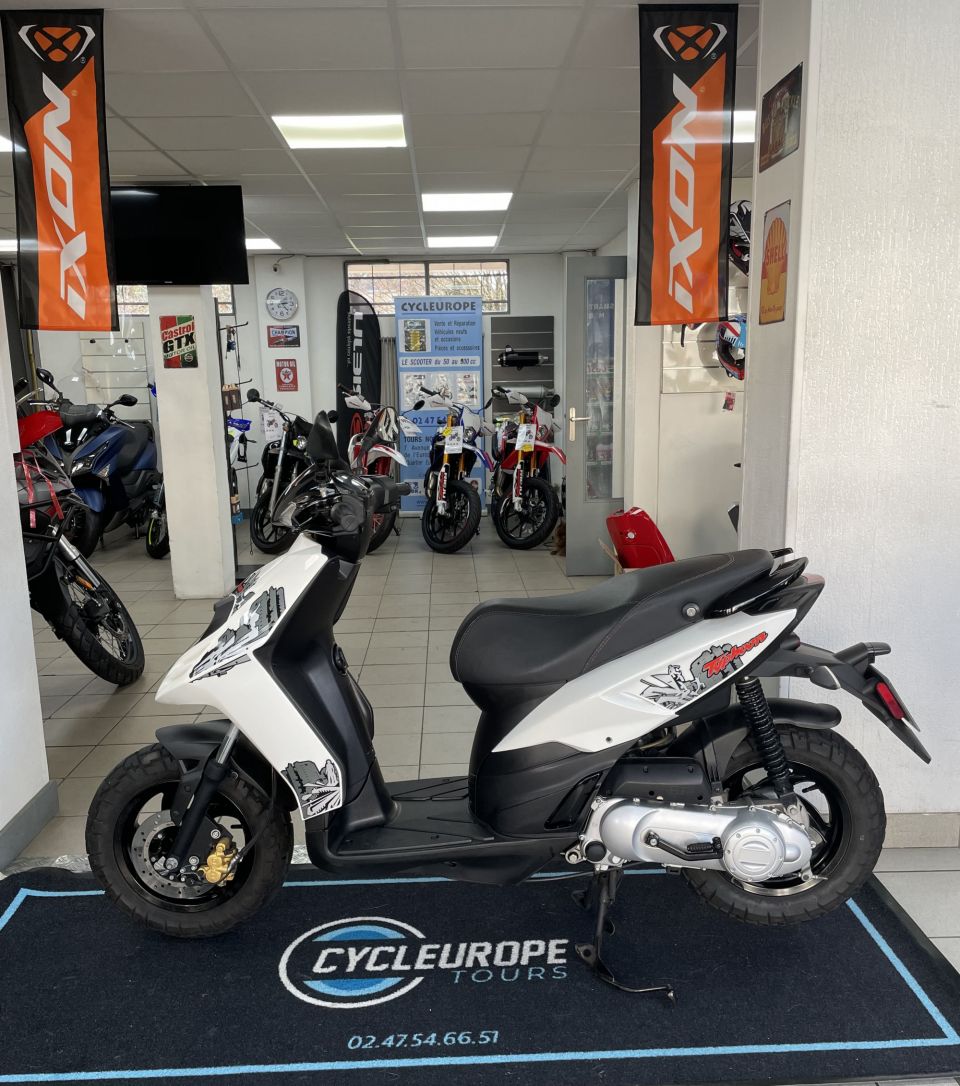 PIAGGIO TYPHOON 50 4