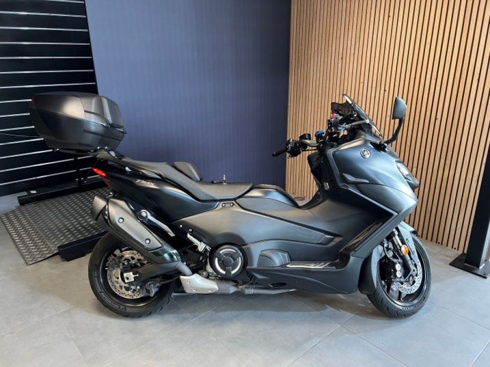 YAMAHA T-MAX 560 TECH MAX 4
