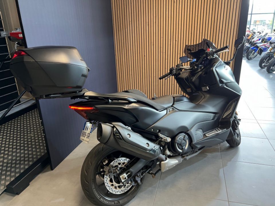 YAMAHA T-MAX 560 TECH MAX 4