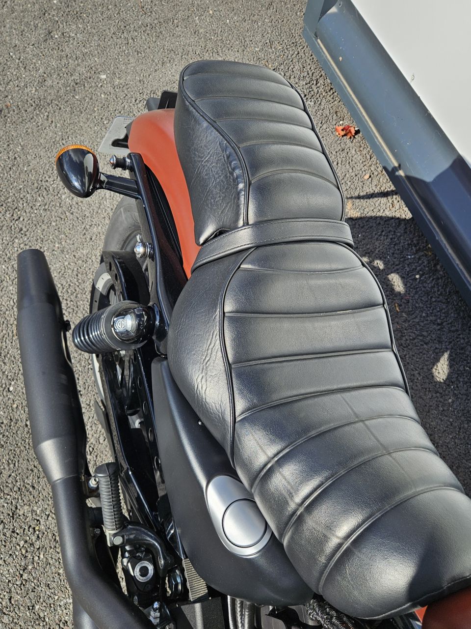 HARLEY-DAVIDSON SPORTSTER IRON 883 4