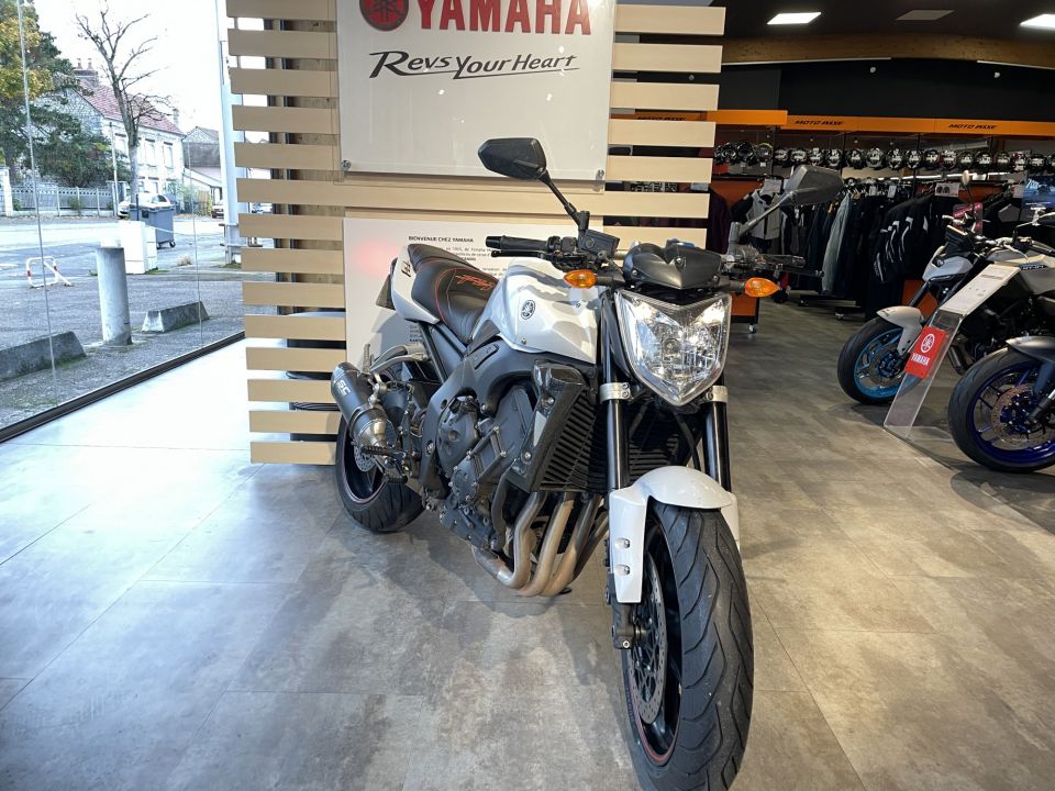 YAMAHA FZ1 4