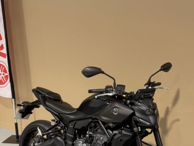 YAMAHA MT-07 (47.5CV) 4