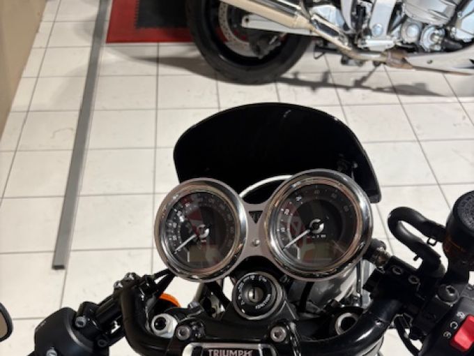 TRIUMPH STREET CUP 4