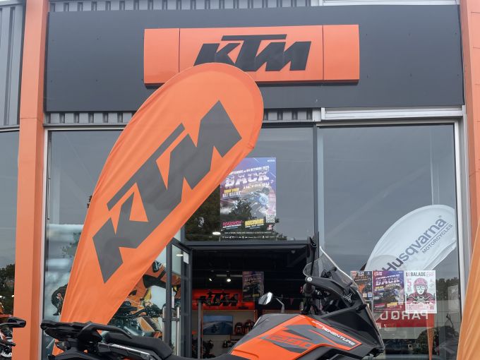 KTM 1290 ADVENTURE S 4