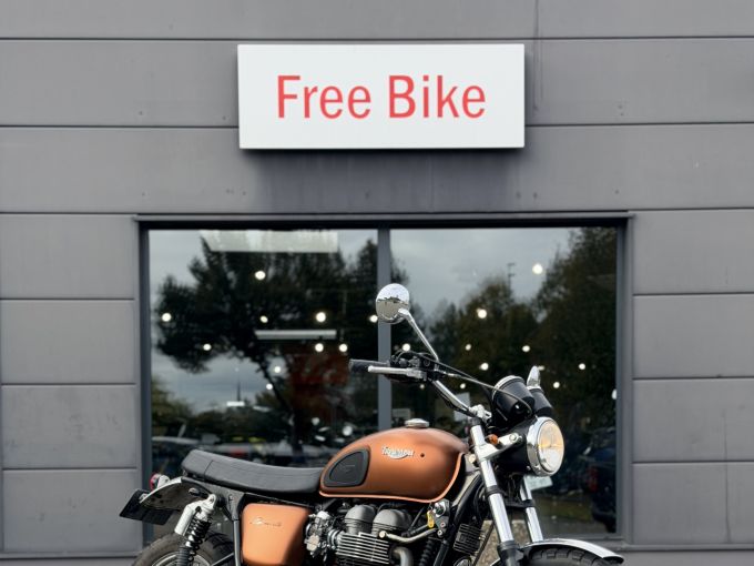 TRIUMPH BONNEVILLE 865 T100 4