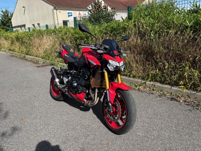 KAWASAKI Z900 50 TH 4