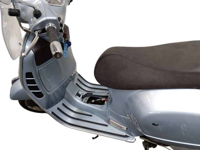 PIAGGIO VESPA 4