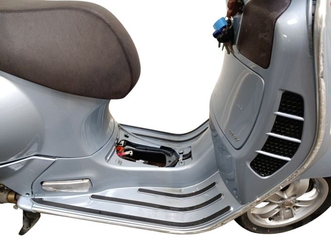 PIAGGIO VESPA 4