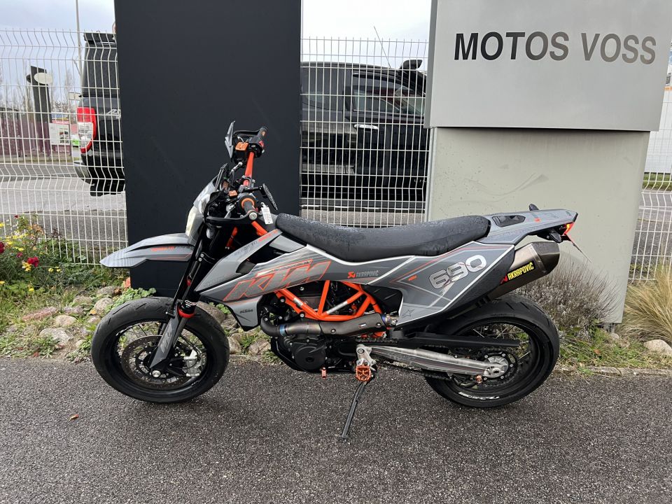 KTM 690 SMC R 4