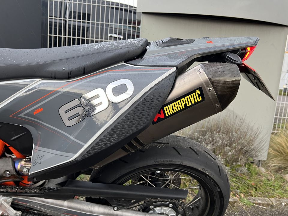 KTM 690 SMC R 4