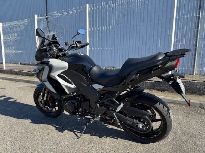 KAWASAKI VERYSYS 1100 SE 4