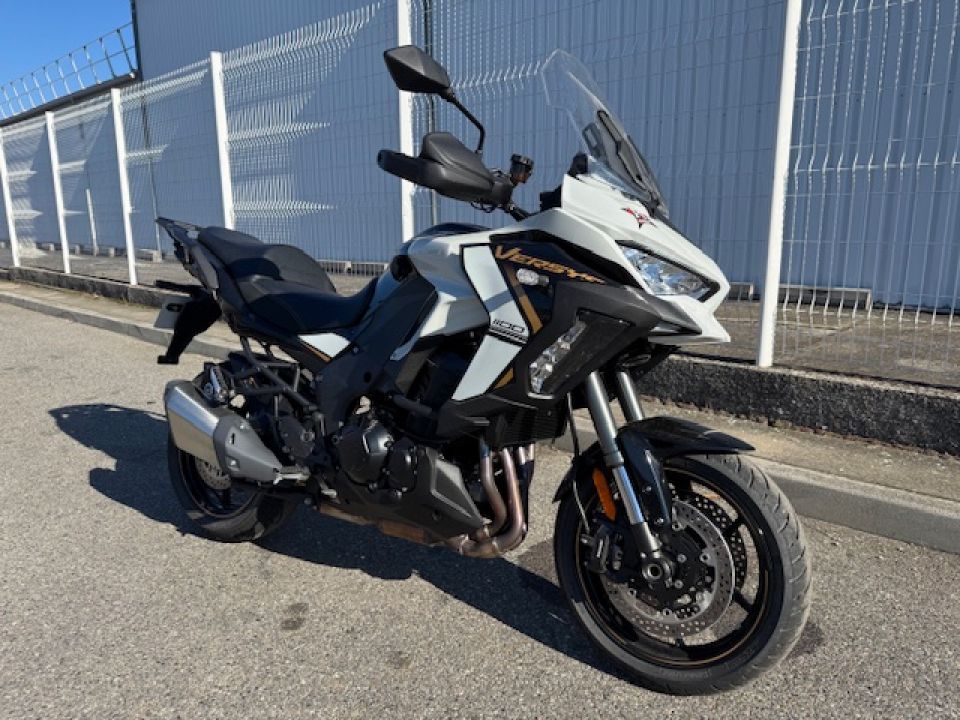KAWASAKI VERYSYS 1100 SE 4