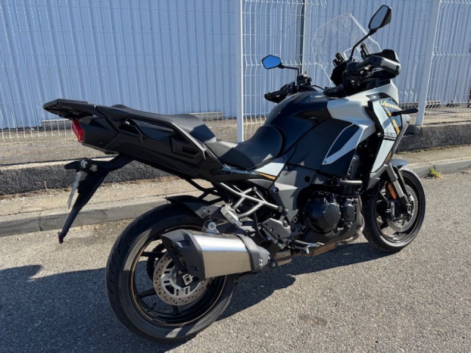 KAWASAKI VERYSYS 1100 SE 4
