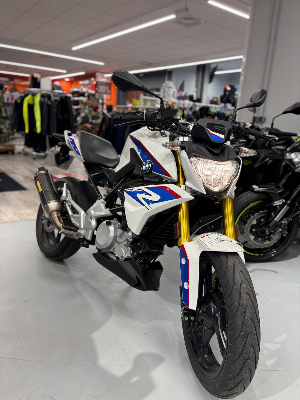 BMW G 310 R 4