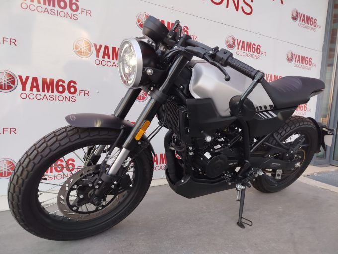 BRIXTON MOTORCYCLES crossfire 4