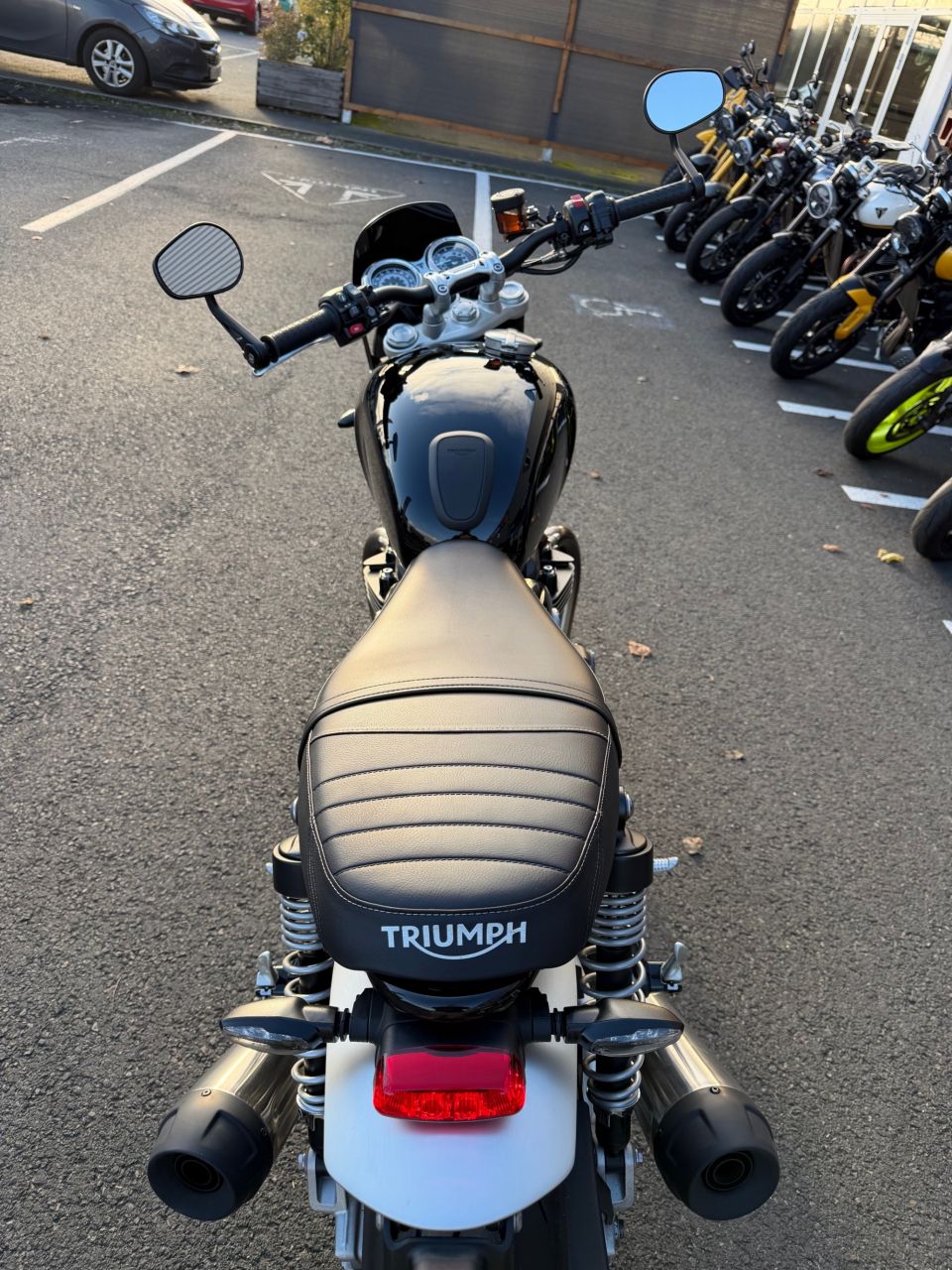 TRIUMPH SPEED TWIN 1200 4