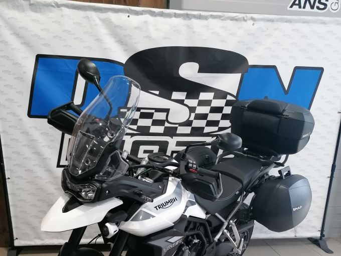 TRIUMPH TIGER 900 4