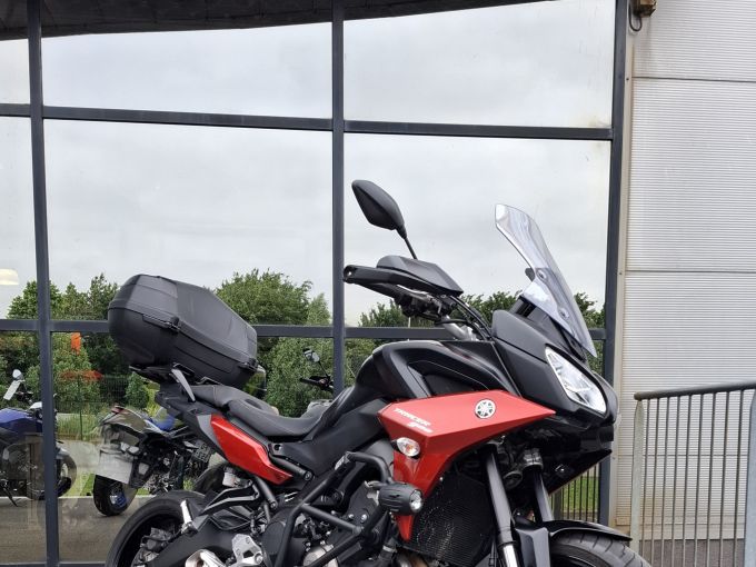YAMAHA TRACER 900 4