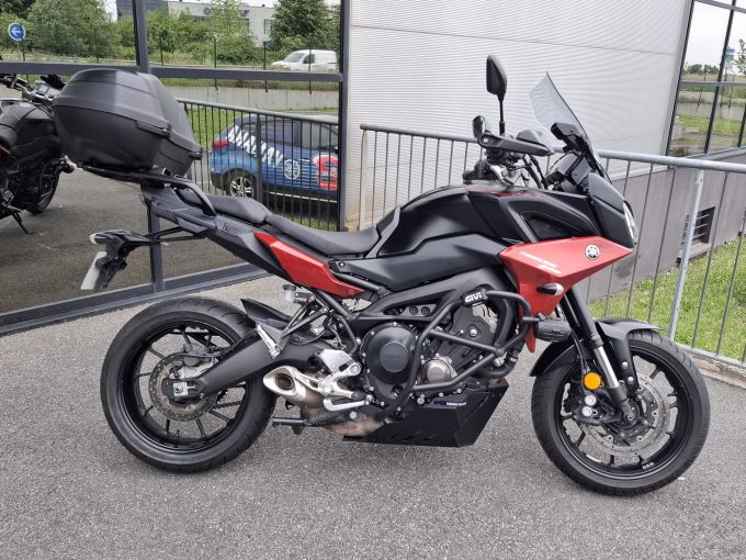YAMAHA TRACER 900 4