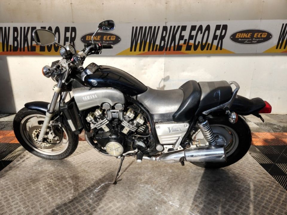 YAMAHA VMAX 1200 4