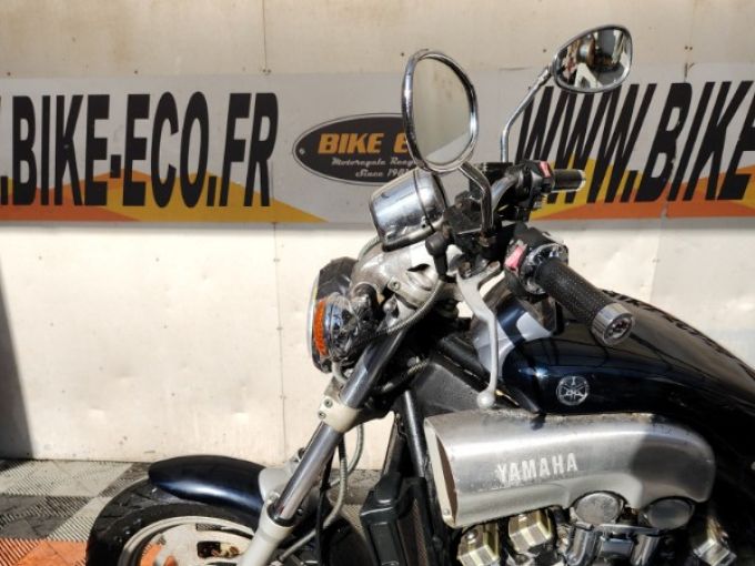 YAMAHA VMAX 1200 4