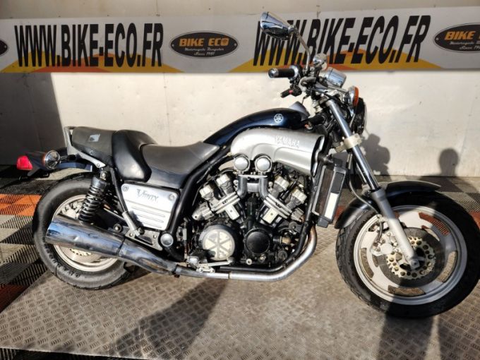 YAMAHA VMAX 1200 4
