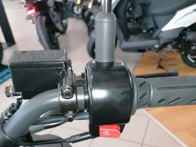 KYMCO AGILITY 50 NAKED RENOUVO 4