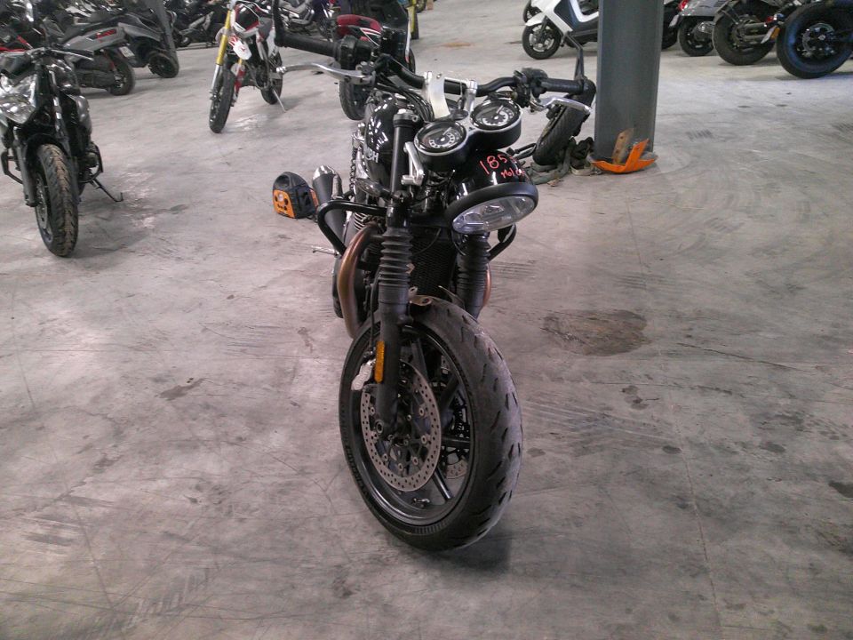 TRIUMPH SPEED TWIN 1200 4