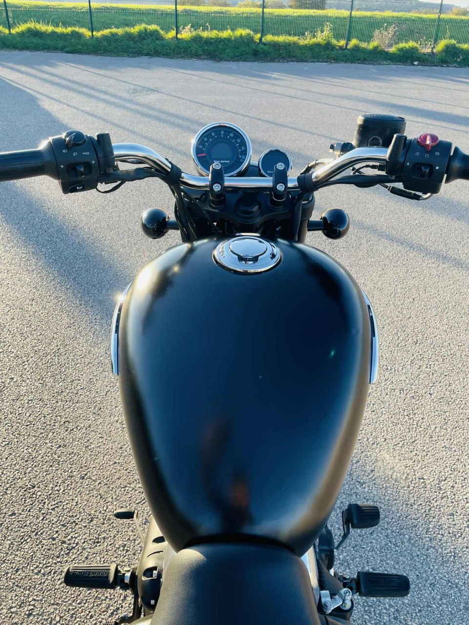 ROYAL ENFIELD METEOR 350 4