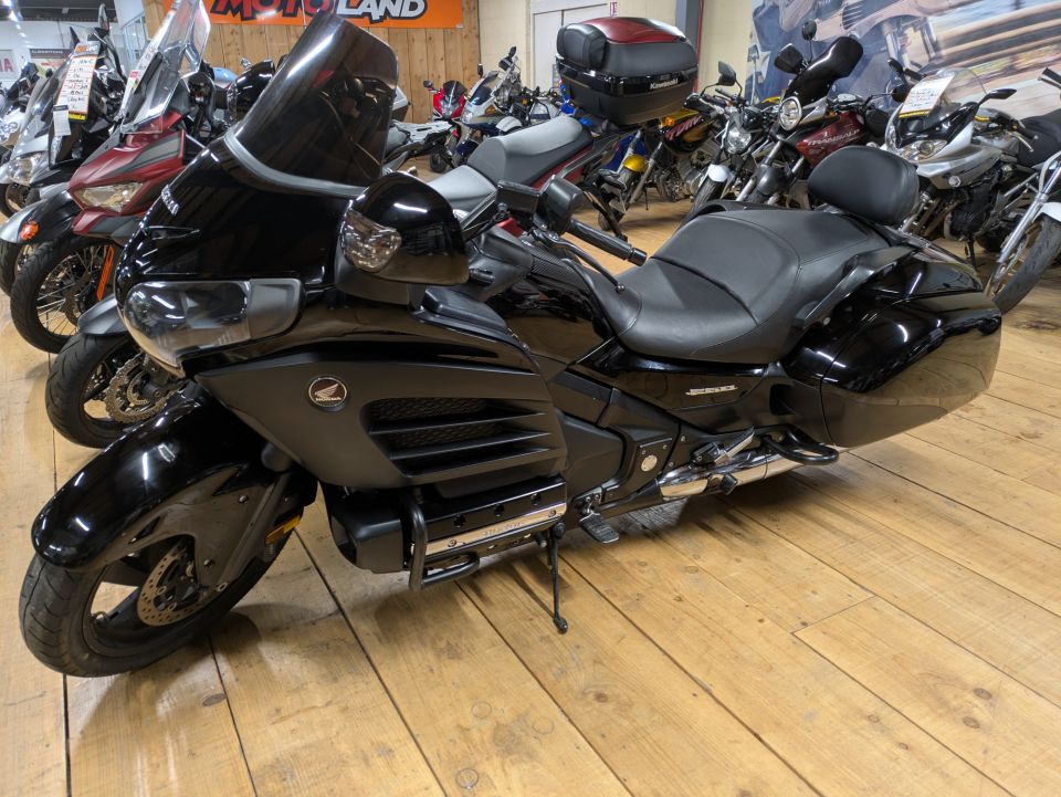 HONDA GOLDWING 1800 BAGGER 4